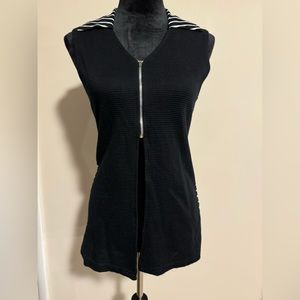 EUC In Charge Front Zip Black and White Striped Tank Size Medium